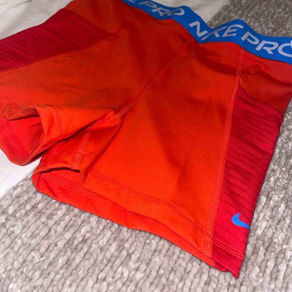 NWT! NIKE PRO SHORTS, XXL, DRI-FIT, 3", Orange / Blue Spandex - Picture 5 of 7